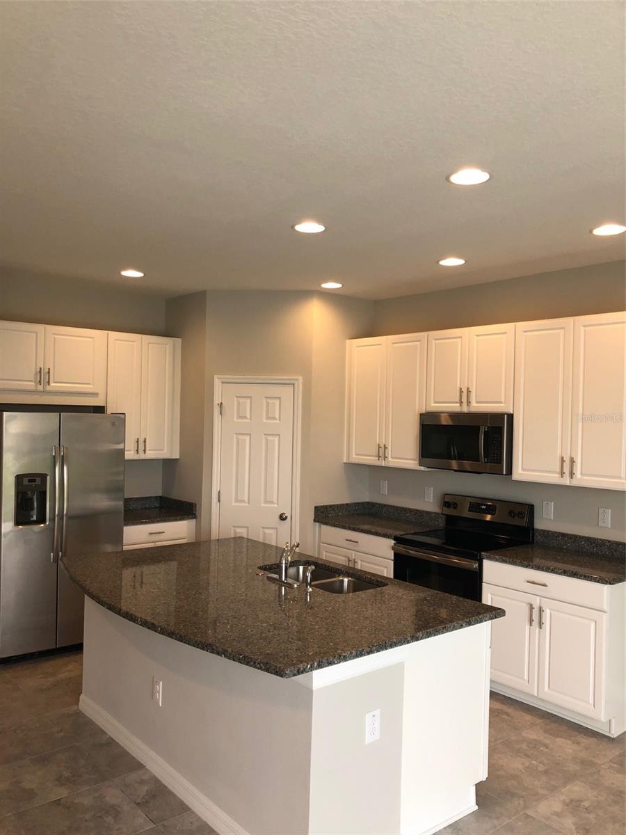 OAK CREEK - Residential