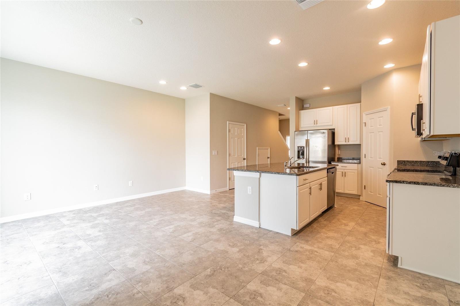 OAK CREEK - Residential