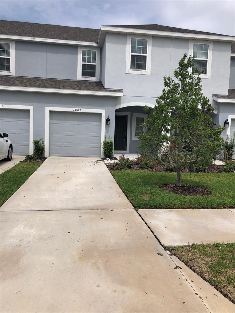 OAK CREEK - Residential