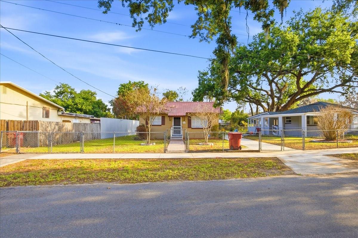 BURCHWOOD - Residential