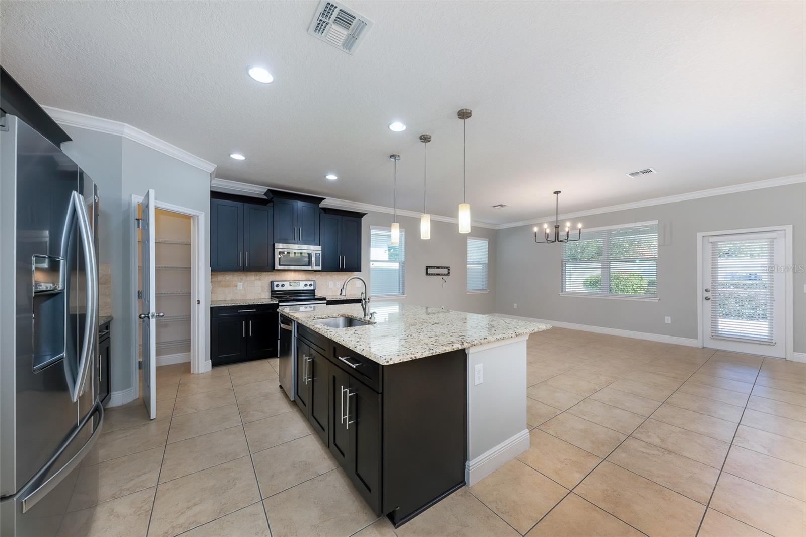 Casas a venda 3 - Jen Dantas 972 BALDWIN COVE WAY