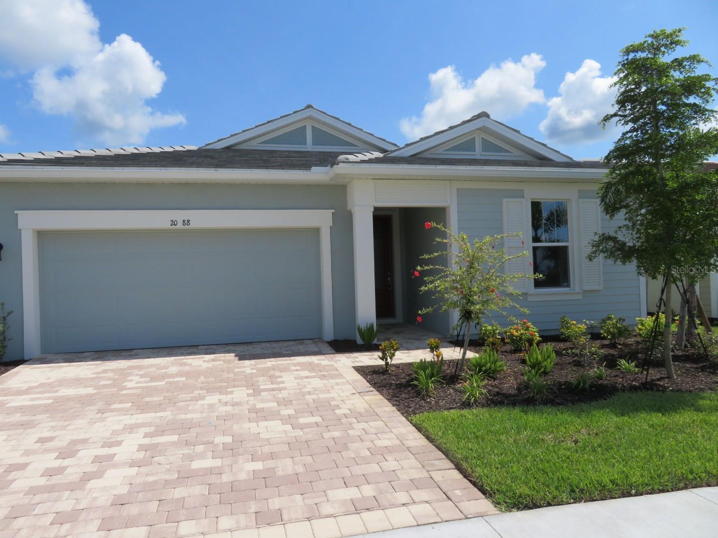 NEW "turnkey" single home, fully furnished and equipped, built in 2023, in a great Renaissance community in Wellen Park!
Enjoy the luxurious & modern, open concept, fully furnished setup of this 3 bedrooms 1,843 sq ft home, with high ceilings, fully equipped kitchen with walk-in pantry, private owner's suite with full bathroom, walk-in closet & water closet, second and third bedrooms with a full bathroom, screened lanai and a 2 car garage.
Ceiling fans in each room.
Steps from Blue Heron park, which houses lakes, trails and doggy park and walking distance to downtown Wellen, offering lakefront activities, dining, shopping.
World class beaches are located 15-20 min driving distance (Nokomis Beach, Caspersen Beach, Venice beach, Englewood beach).
ON-SITE FREE AMENITIES: pool, tennis courts, pickleball courts, tot lot, clubhouse and more.
A small pet may be considered!
Lease term negotiable! Minimum 6 months. Available starting July 2025.