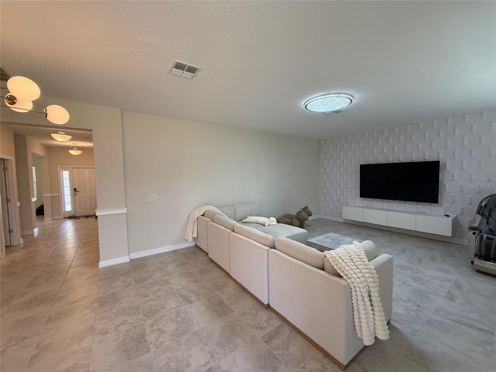 18219 OLIVER TWIST WAY