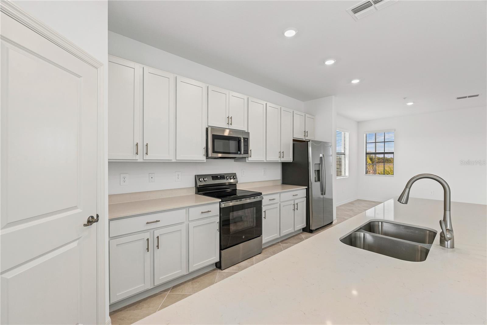 LEGENDS COVE - Residential