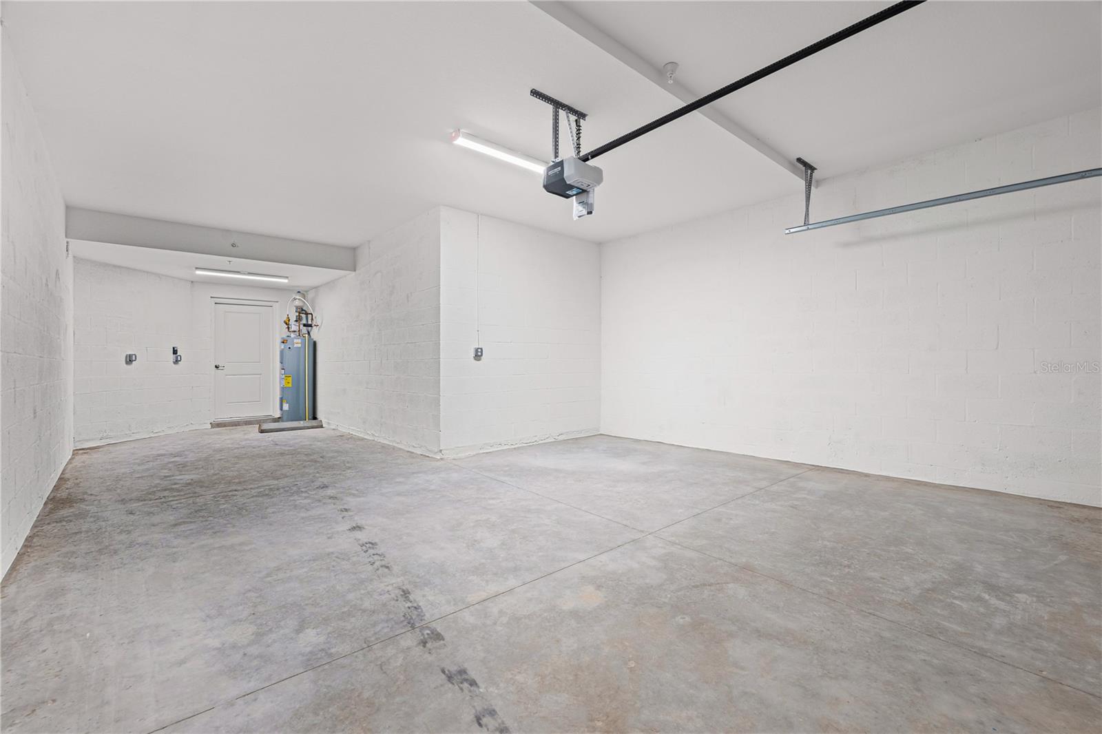 LEGENDS COVE - Residential