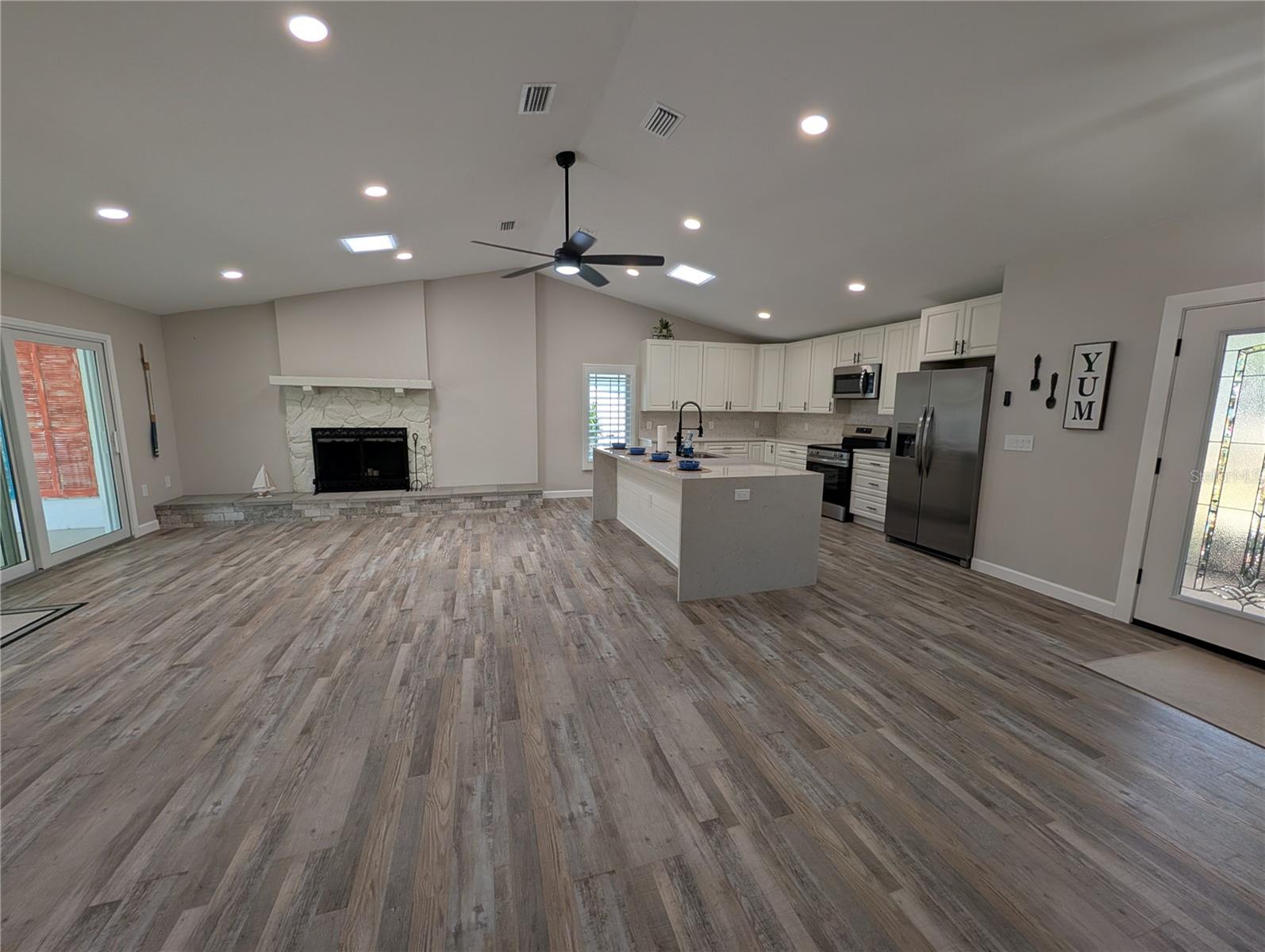 GULF HARBORS WOODLANDS - Residential Lease