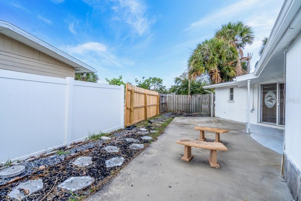 VENICE GARDENS - Residential
