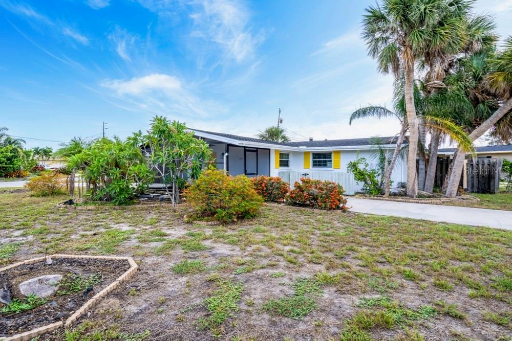 VENICE GARDENS - Residential