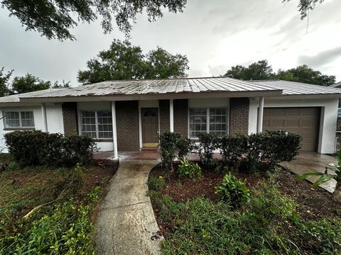 245 16TH STREET NE WINTER HAVEN FL 33881