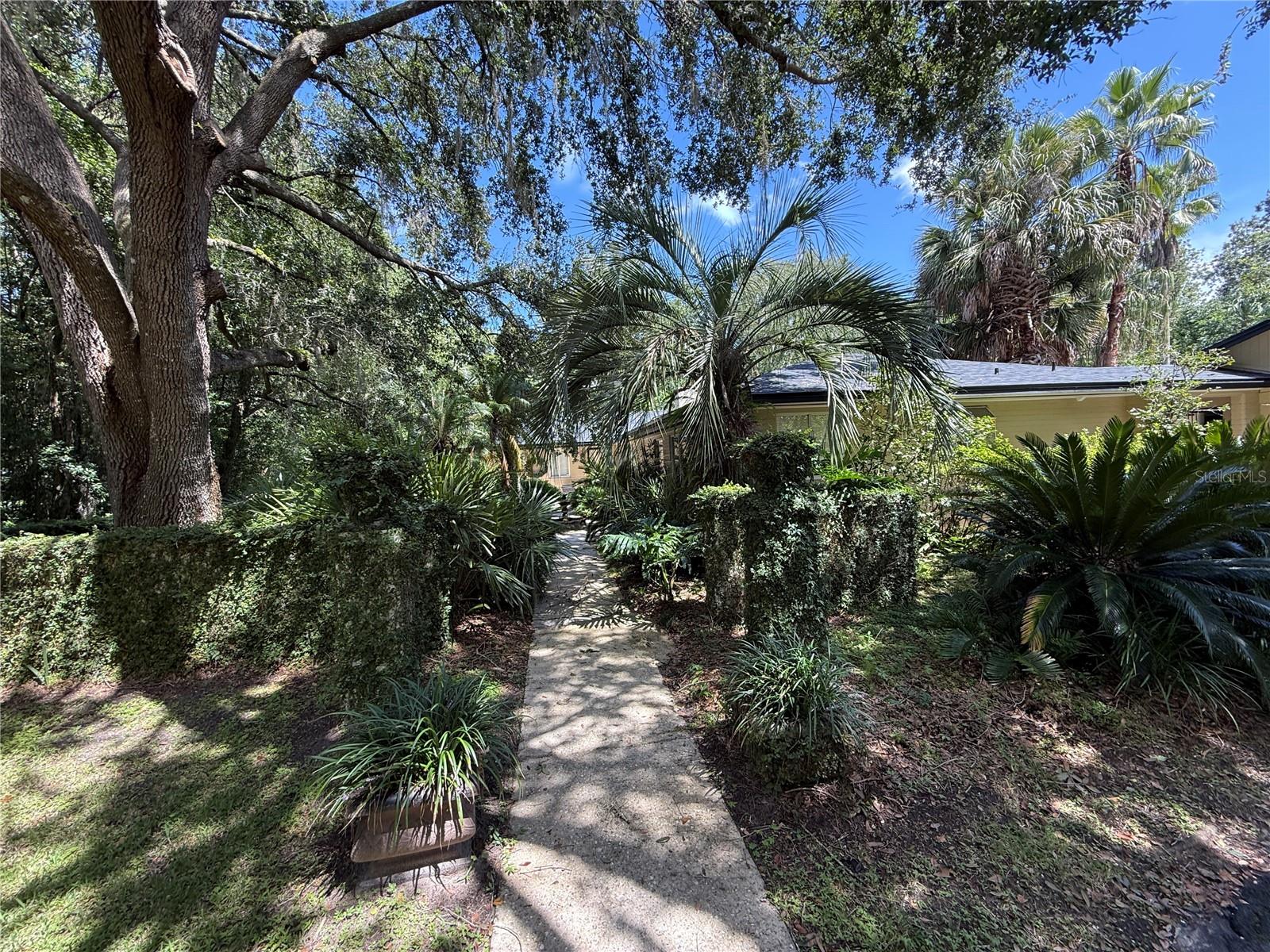 555 NW 23RD STREET
