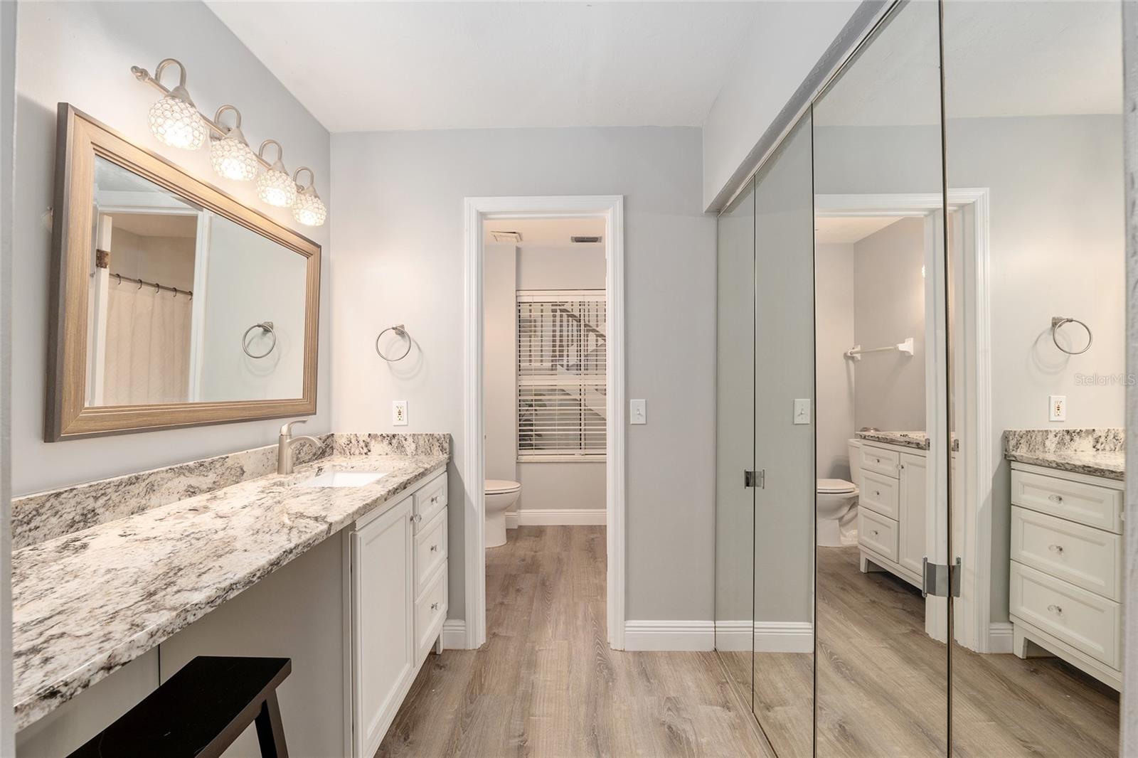 VINTAGE VIEW - Residential