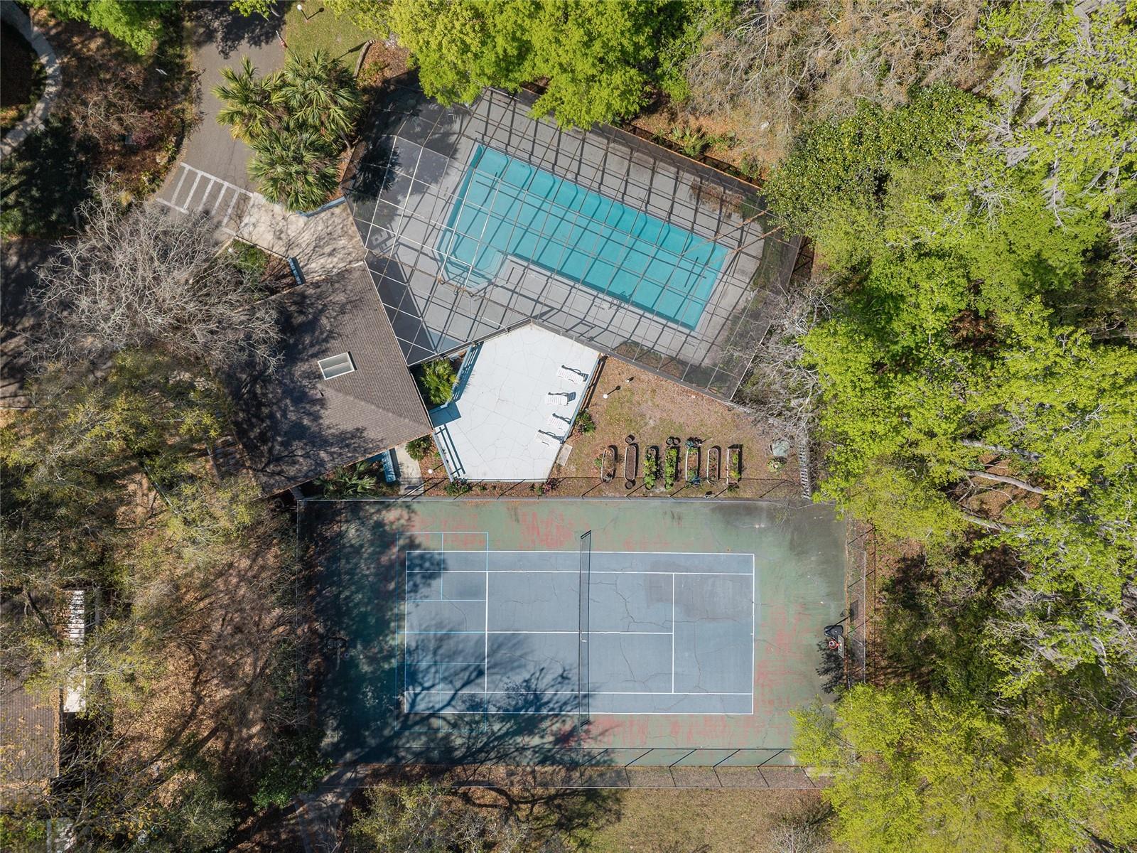 VINTAGE VIEW - Residential