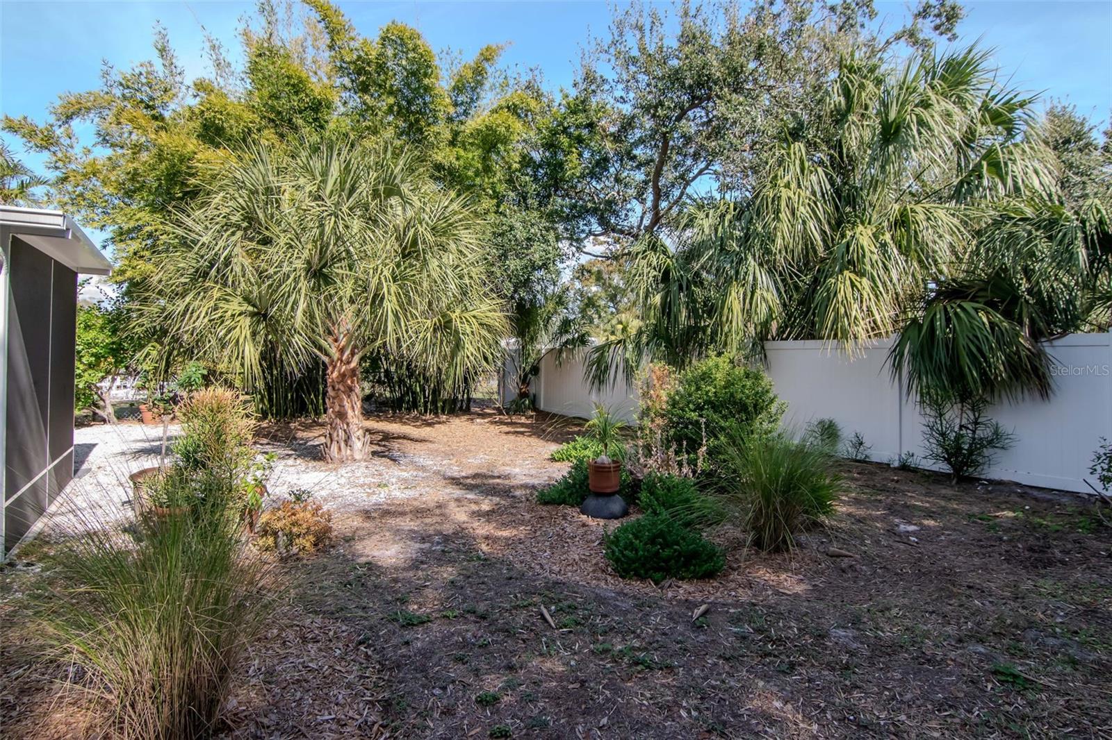 BAYHILL ESTATES - Residential