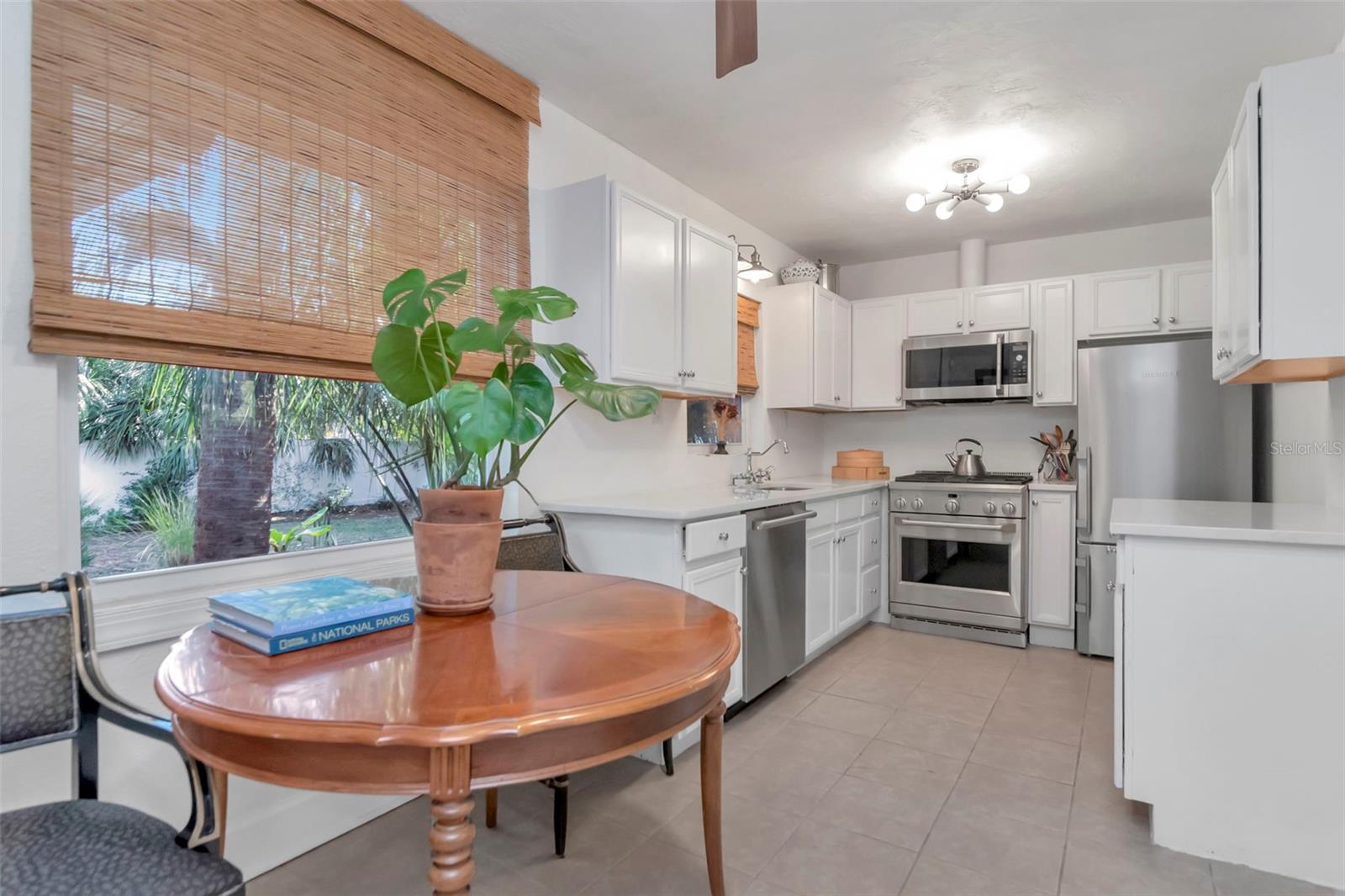 BAYHILL ESTATES - Residential