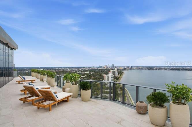 BAYSHORE YSABELLA CONDOMINIUM - Residential