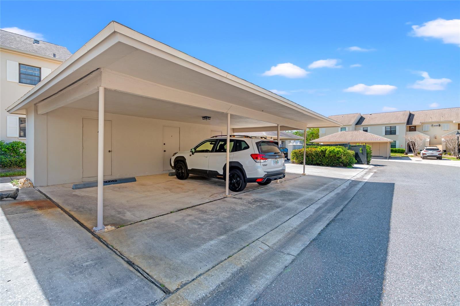 2462 KINGFISHER LANE J203