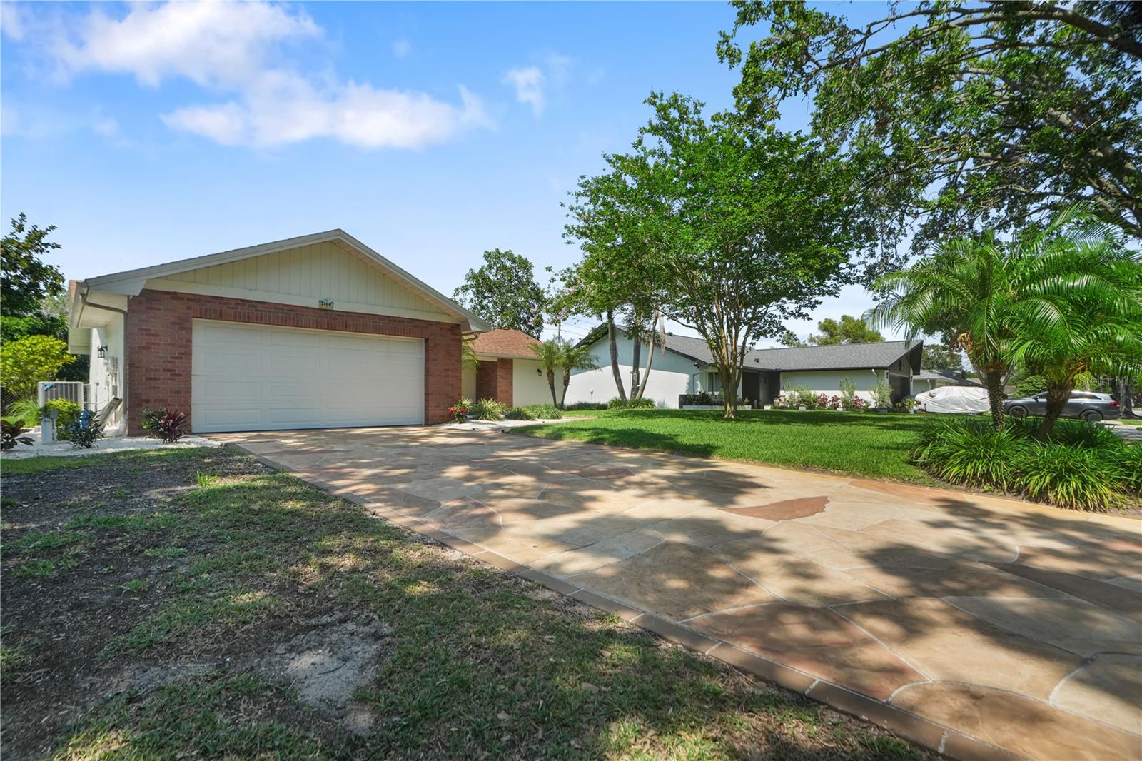 2866 THISTLE COURT N