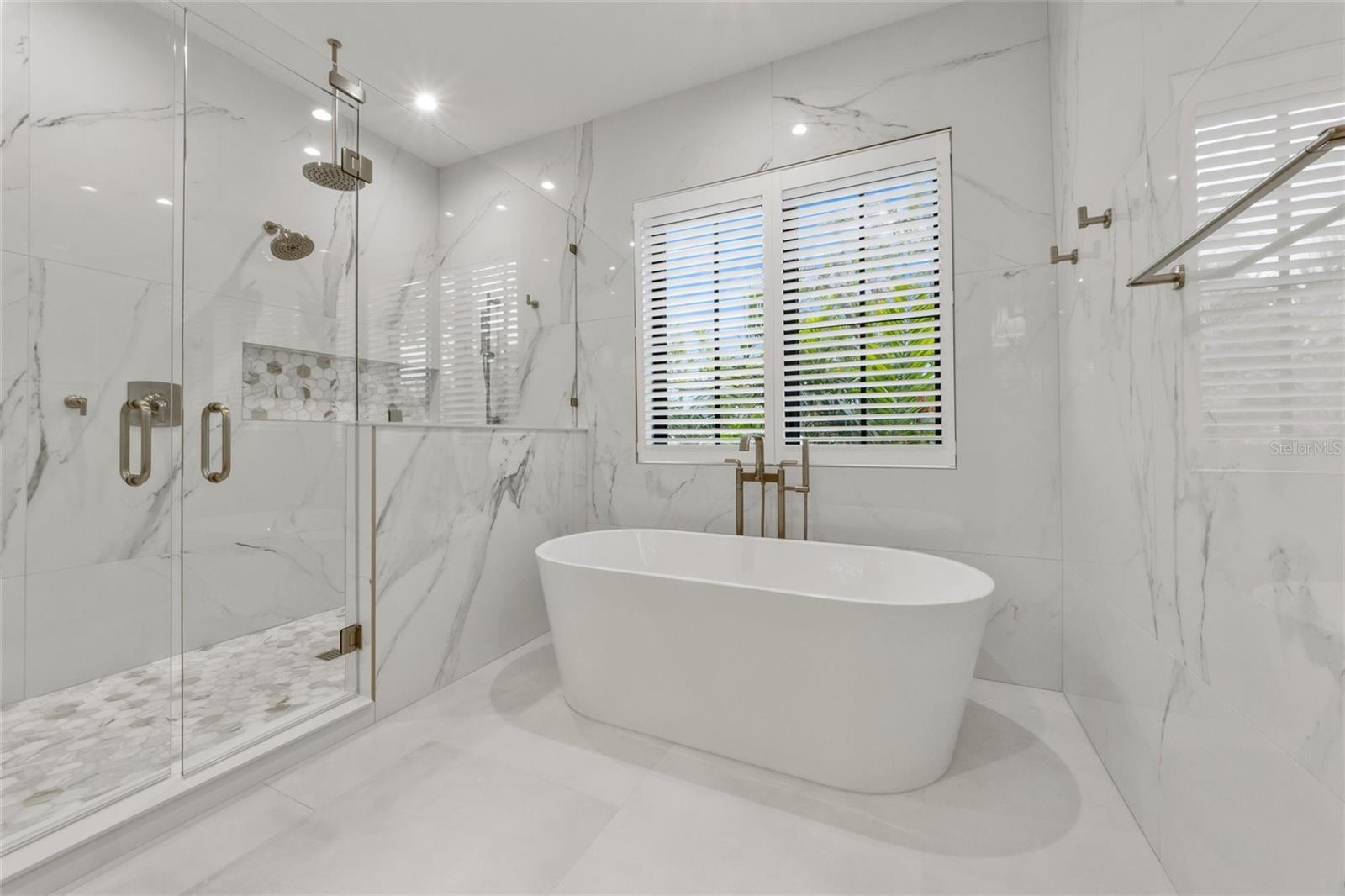 BIMINI BAY ESTATES - Residential