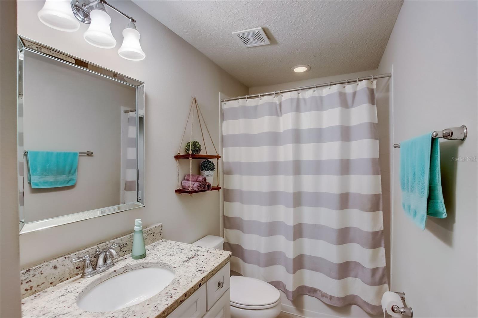 LAKEVIEW POINTE/HORIZON WEST P - Residential