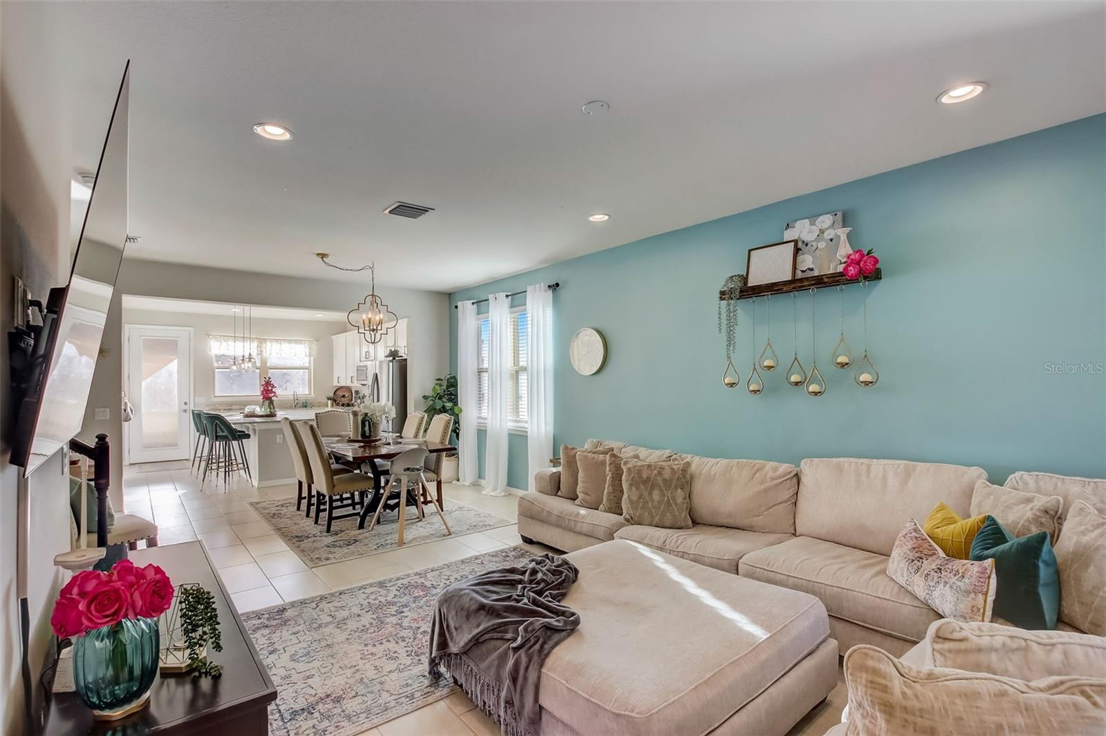 LAKEVIEW POINTE/HORIZON WEST P - Residential