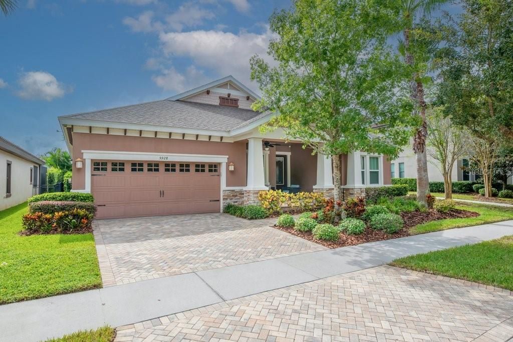 Photo of 5928 Shell Ridge Drive, Lithia, FL 33547 (MLS # TB8429826)