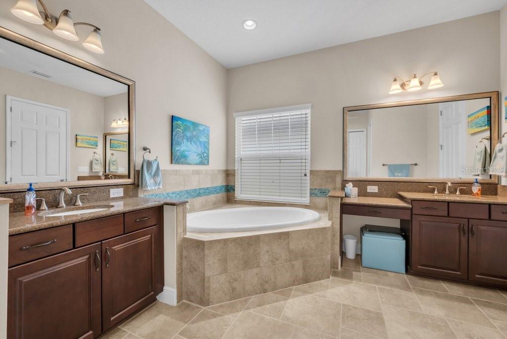 FISHHAWK RANCH WEST PH 1B/1C - Residential