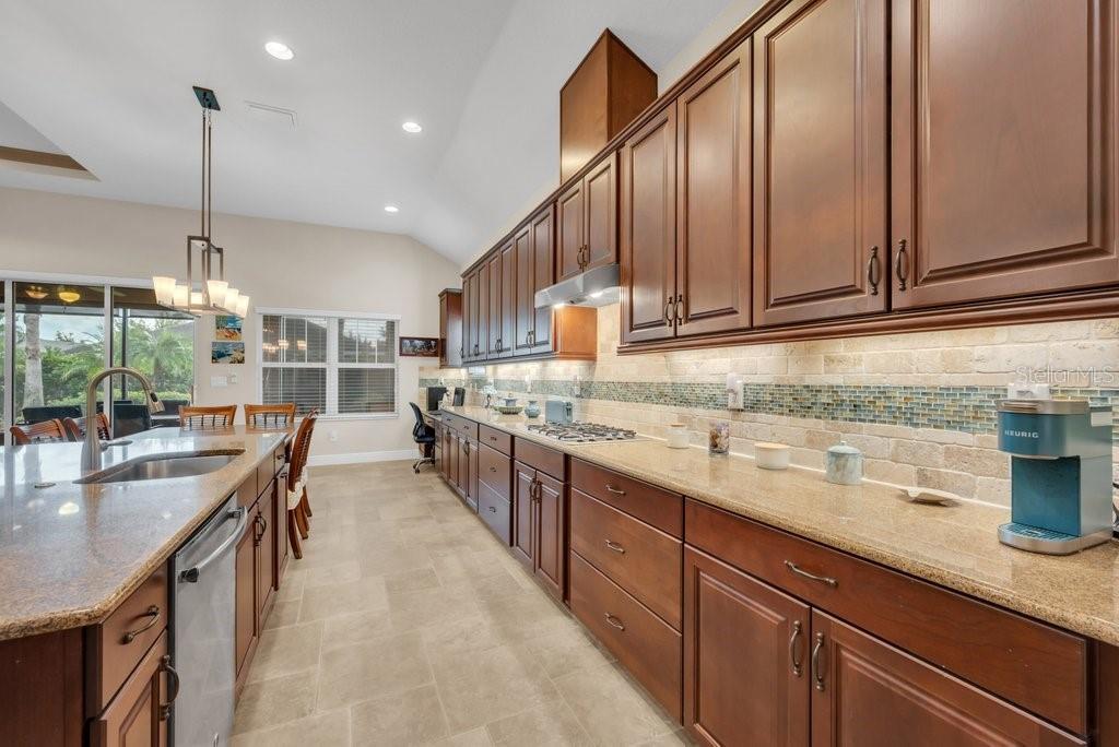 FISHHAWK RANCH WEST PH 1B/1C - Residential