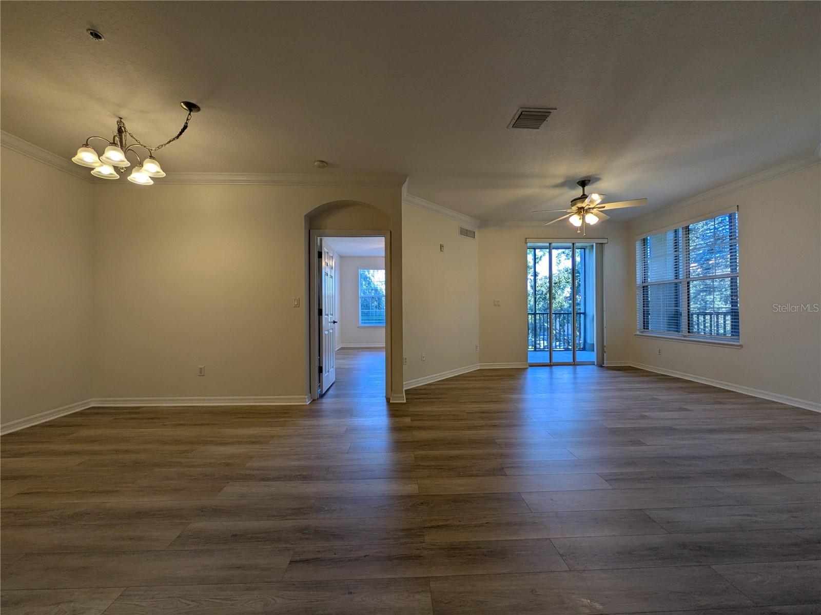 LAKESIDE/LKS/WINDERMERE - Residential Lease