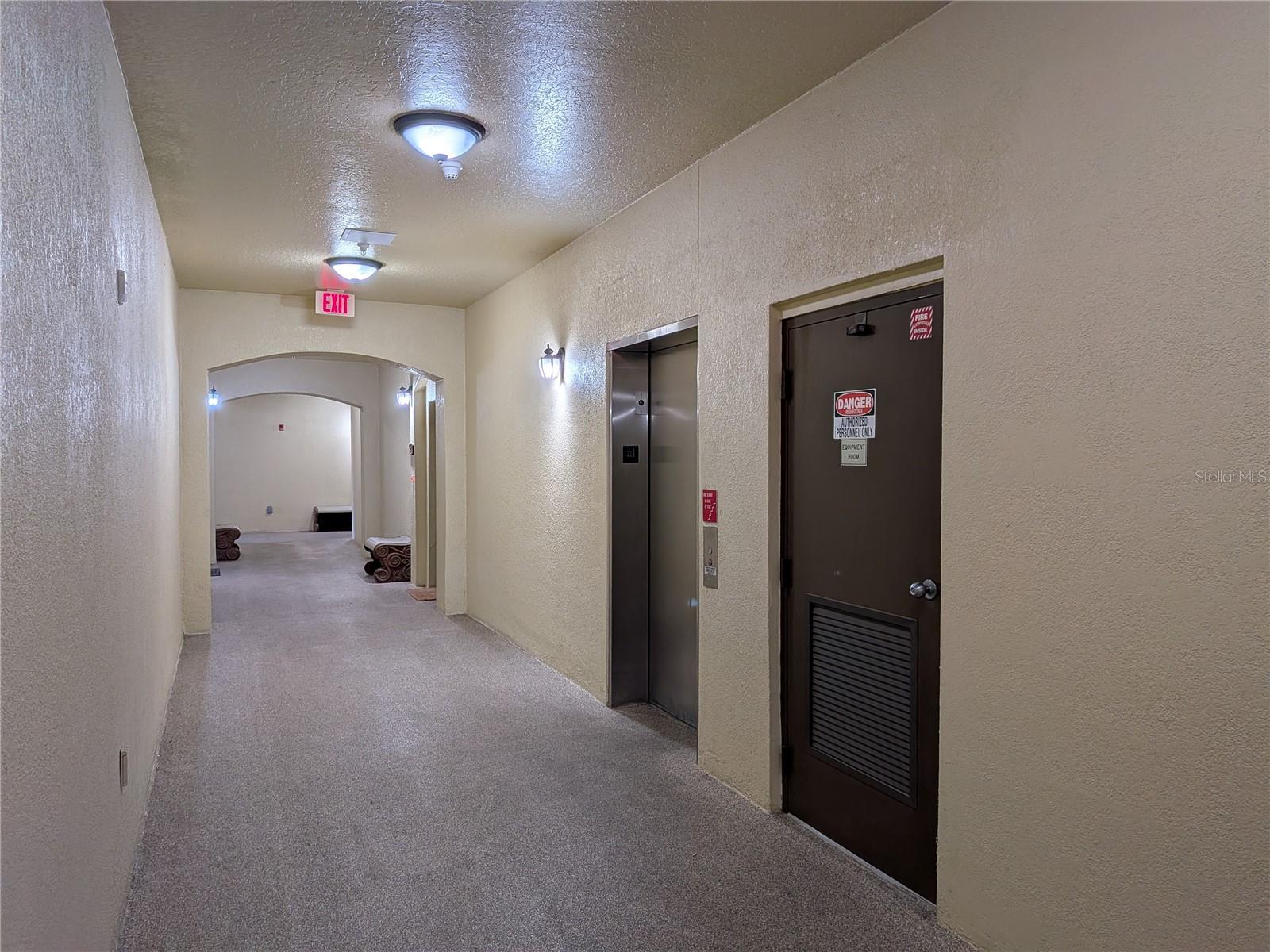 LAKESIDE/LKS/WINDERMERE - Residential Lease