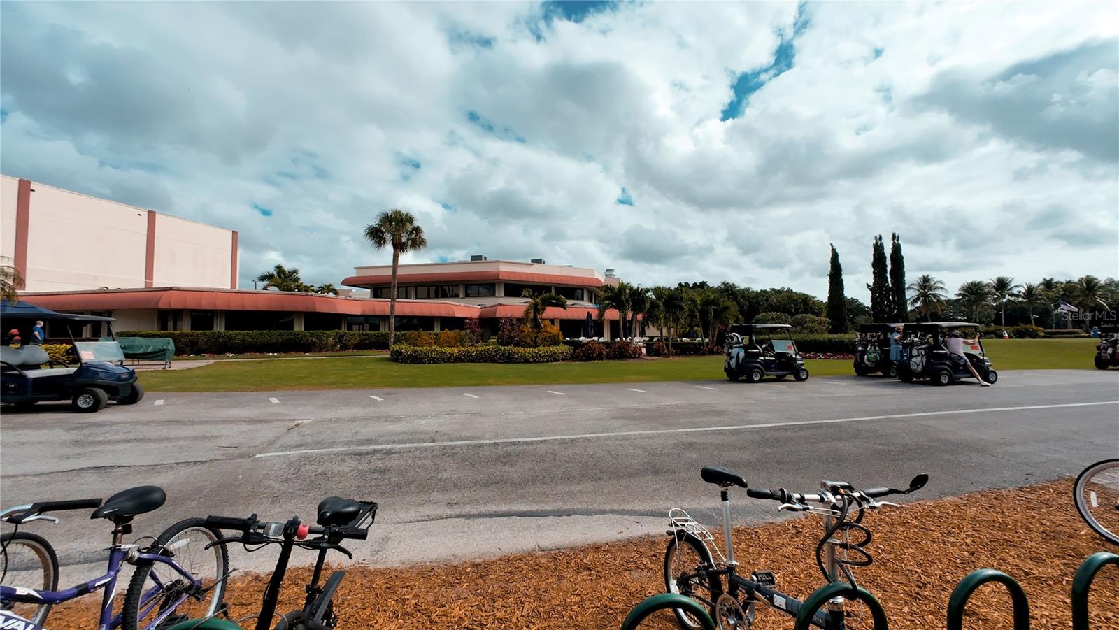 HOLLYBROOK GOLF & TENNIS CLUB CONDO - Residential