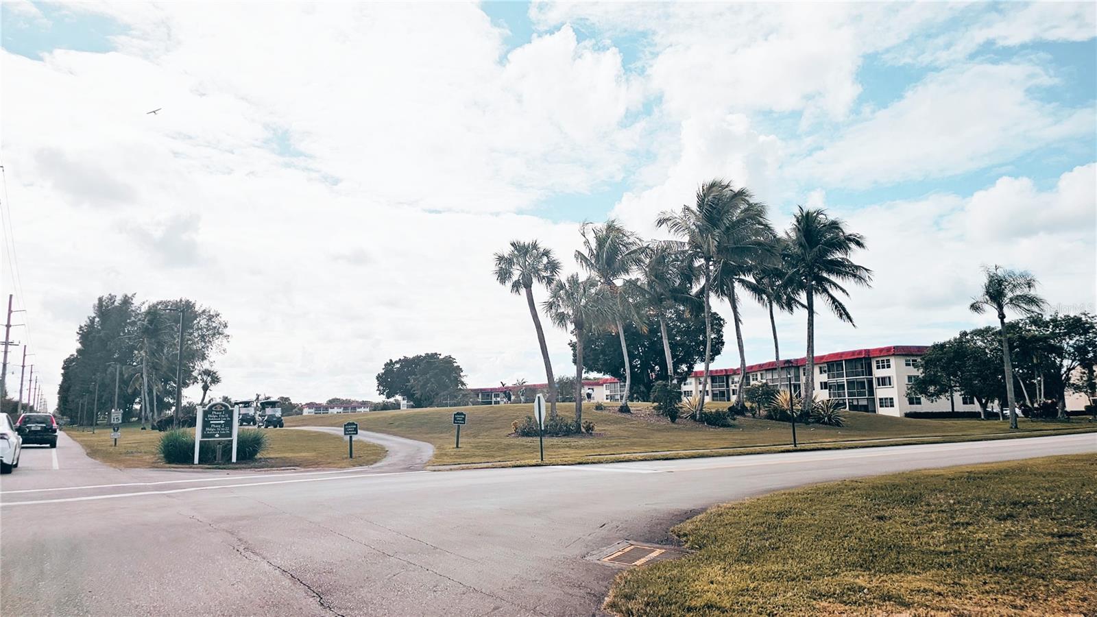 HOLLYBROOK GOLF & TENNIS CLUB CONDO - Residential