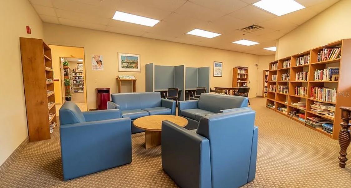 HOLLYBROOK GOLF & TENNIS CLUB CONDO - Residential