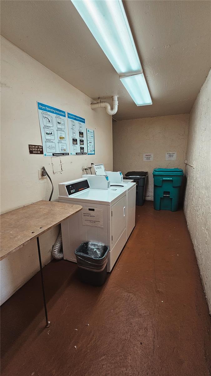 HOLLYBROOK GOLF & TENNIS CLUB CONDO - Residential