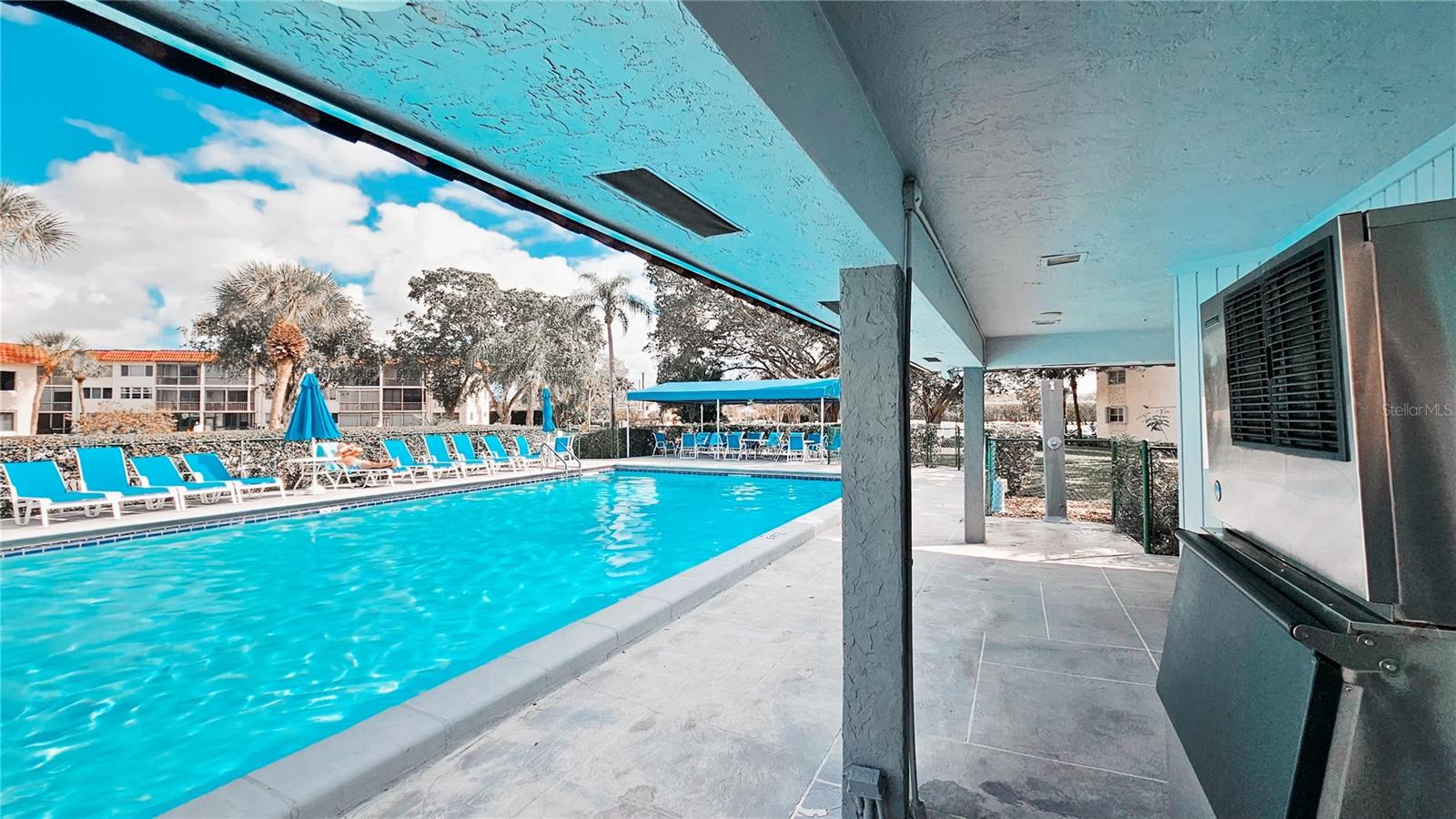 HOLLYBROOK GOLF & TENNIS CLUB CONDO - Residential