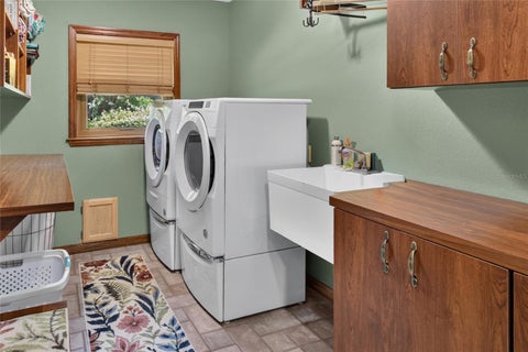 Tiny photo for 38224 Journey Lane, Lady Lake, FL 32159 (MLS # G5118111)