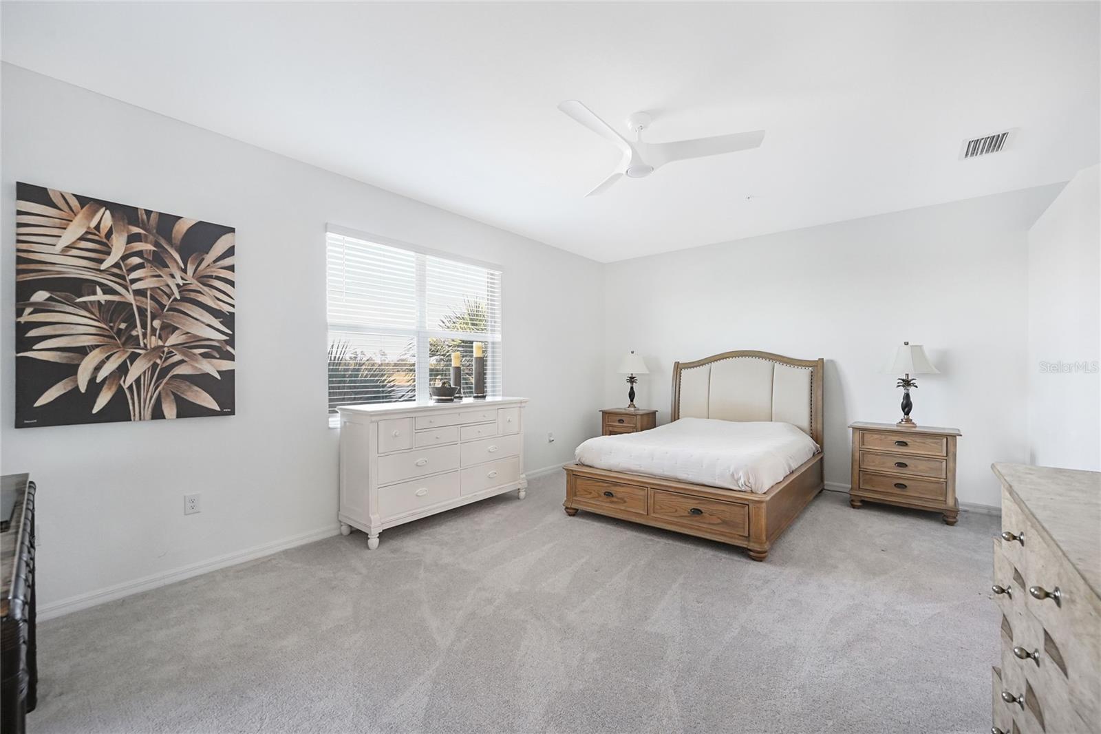 COACH HOMES IV AT HERITAGE LANDING - Residential