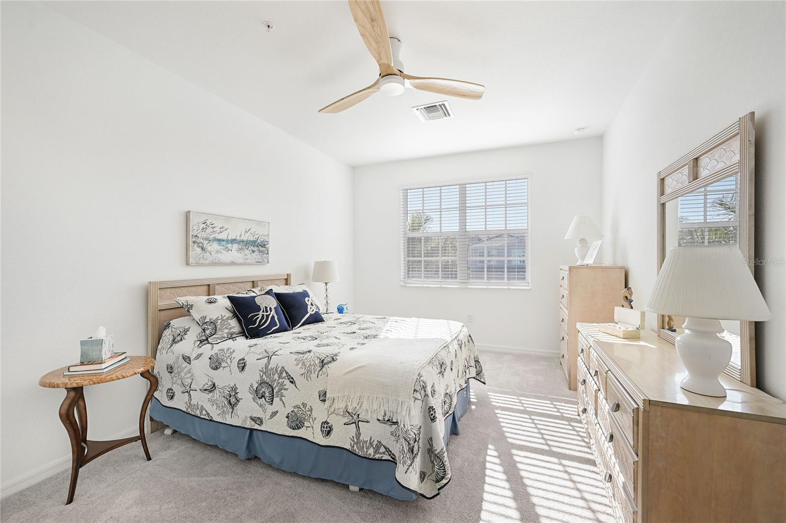 COACH HOMES IV AT HERITAGE LANDING - Residential