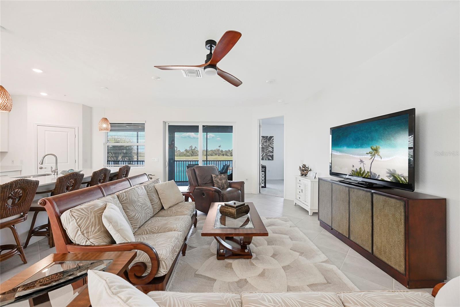 COACH HOMES IV AT HERITAGE LANDING - Residential