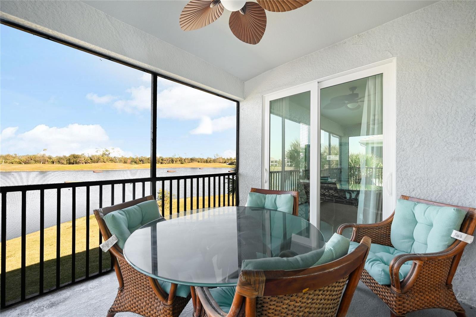 COACH HOMES IV AT HERITAGE LANDING - Residential