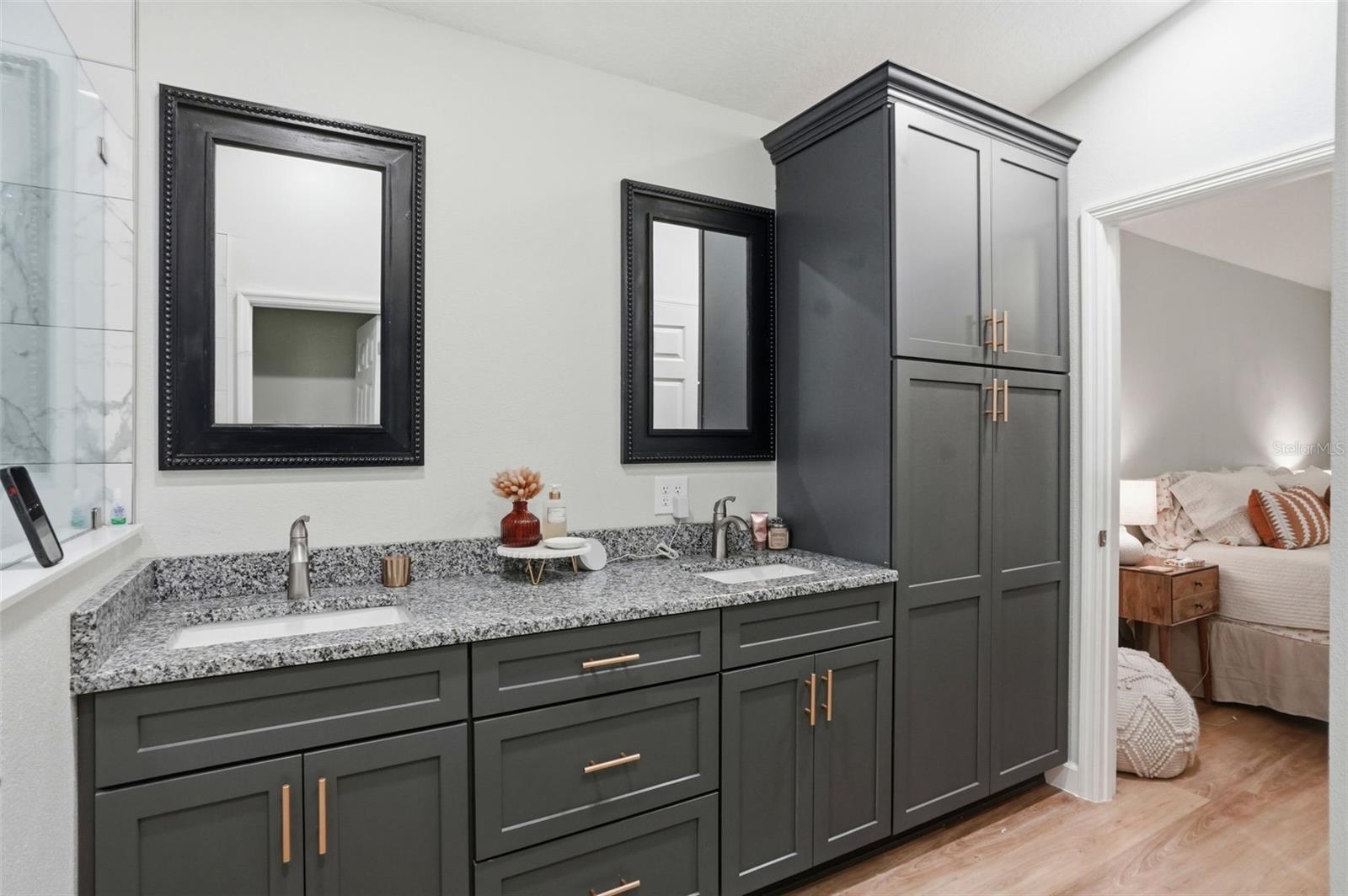 ROYAL HIGHLANDS - Residential