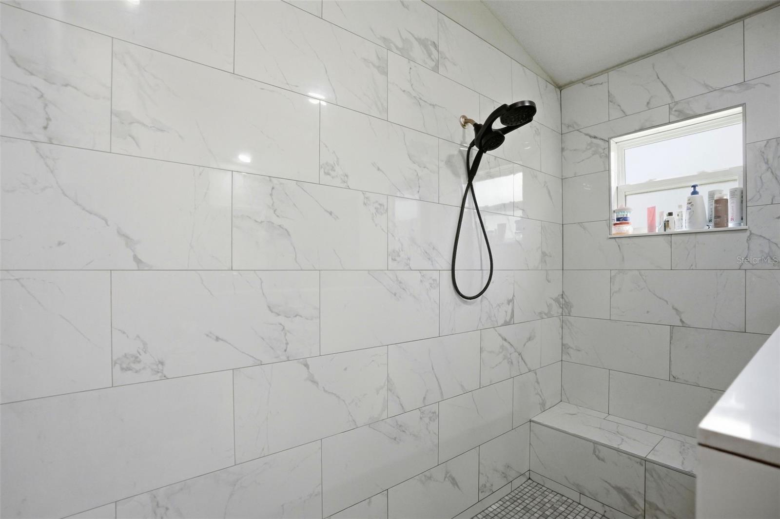 ROYAL HIGHLANDS - Residential