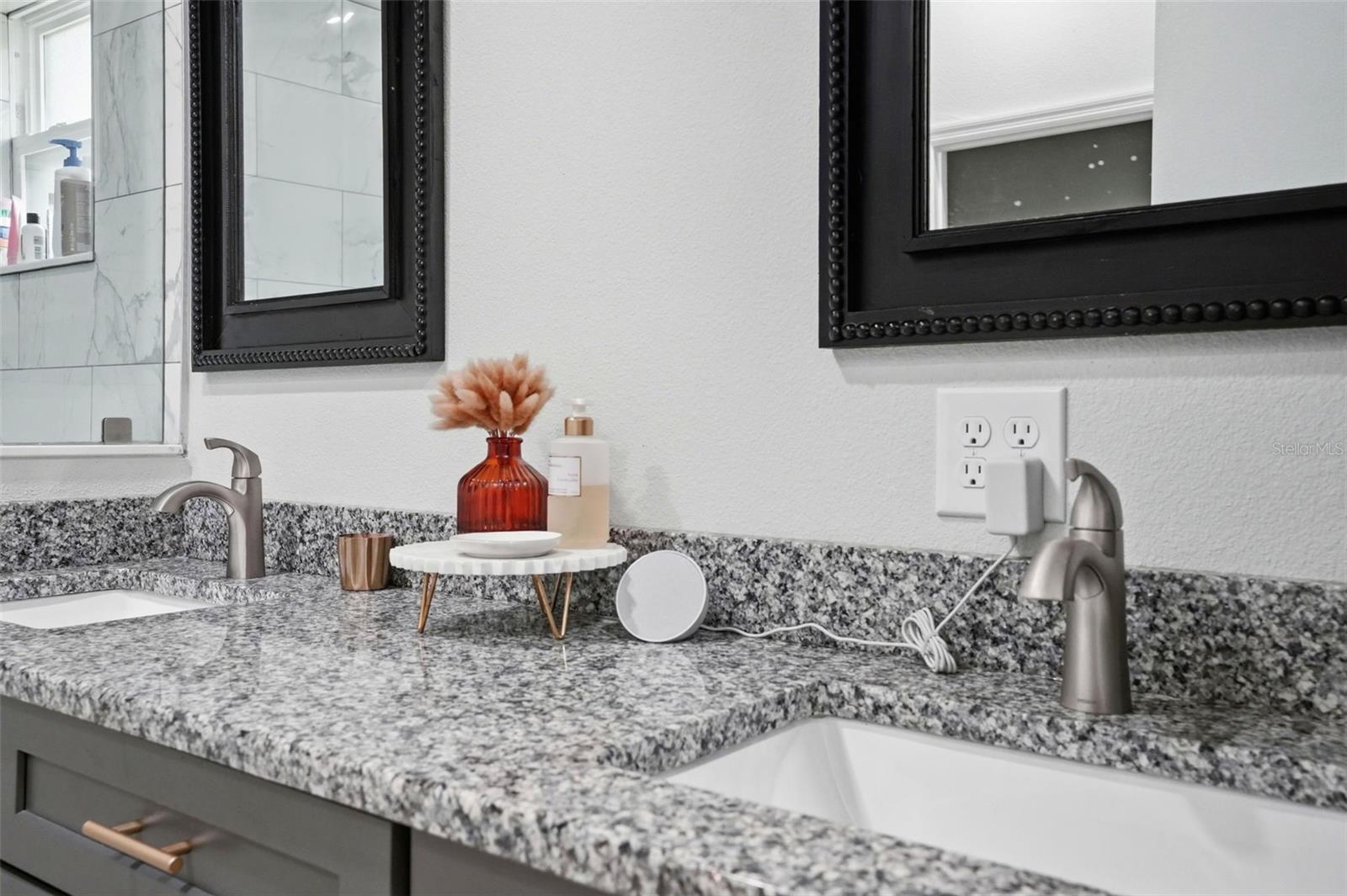 ROYAL HIGHLANDS - Residential