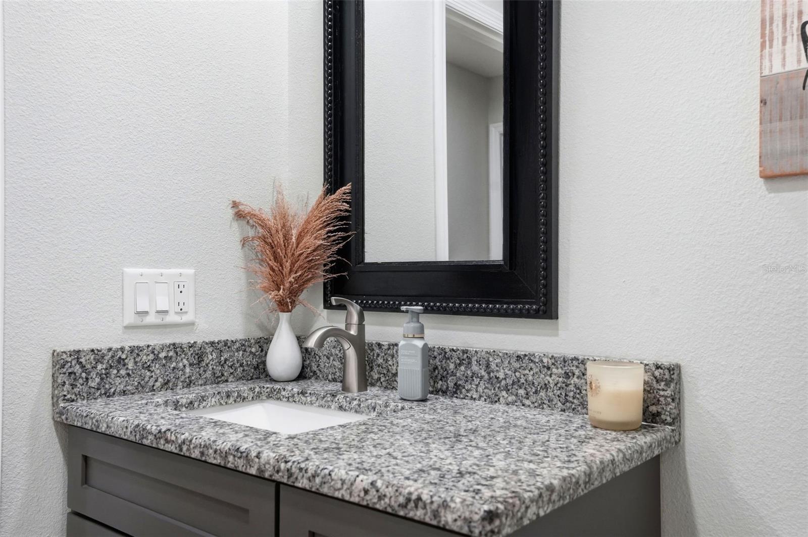 ROYAL HIGHLANDS - Residential