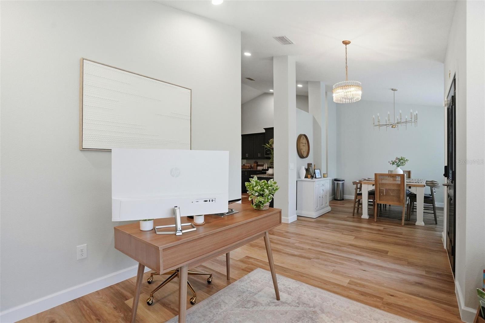 ROYAL HIGHLANDS - Residential