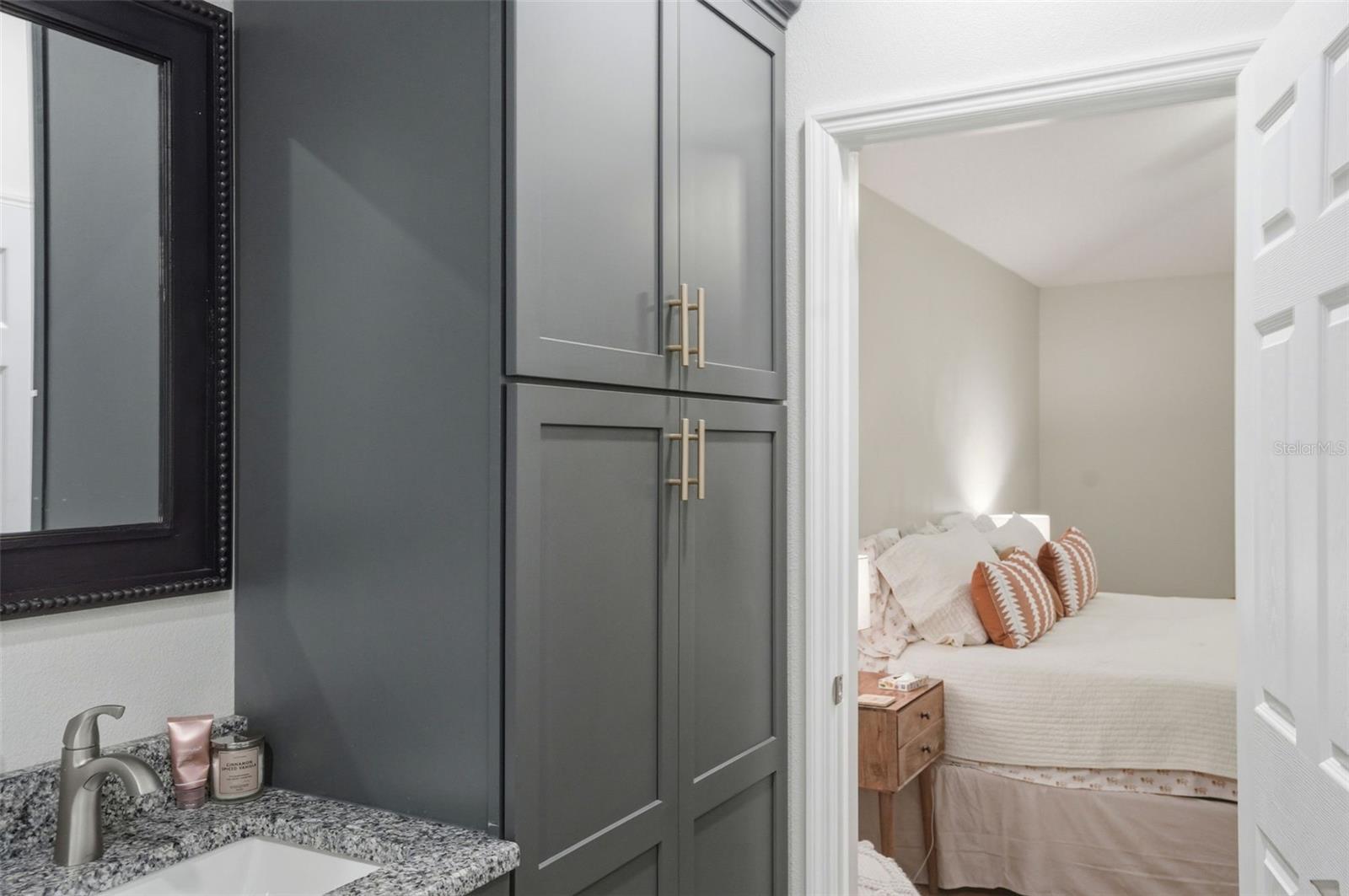 ROYAL HIGHLANDS - Residential