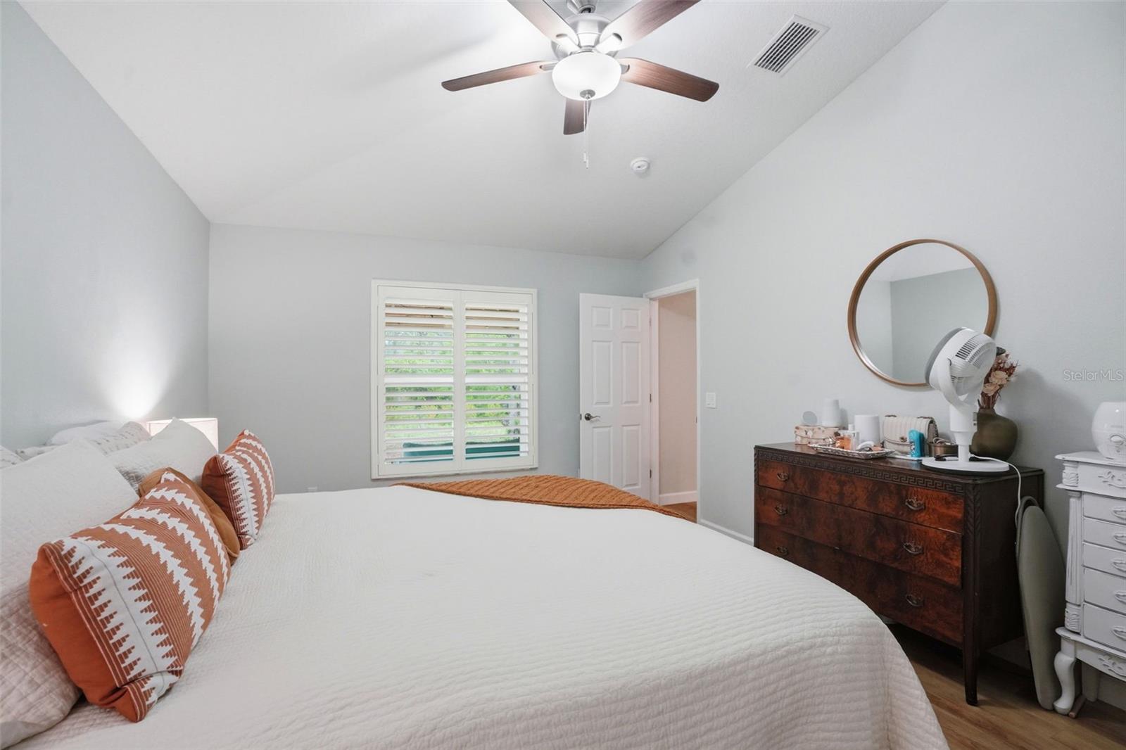 ROYAL HIGHLANDS - Residential