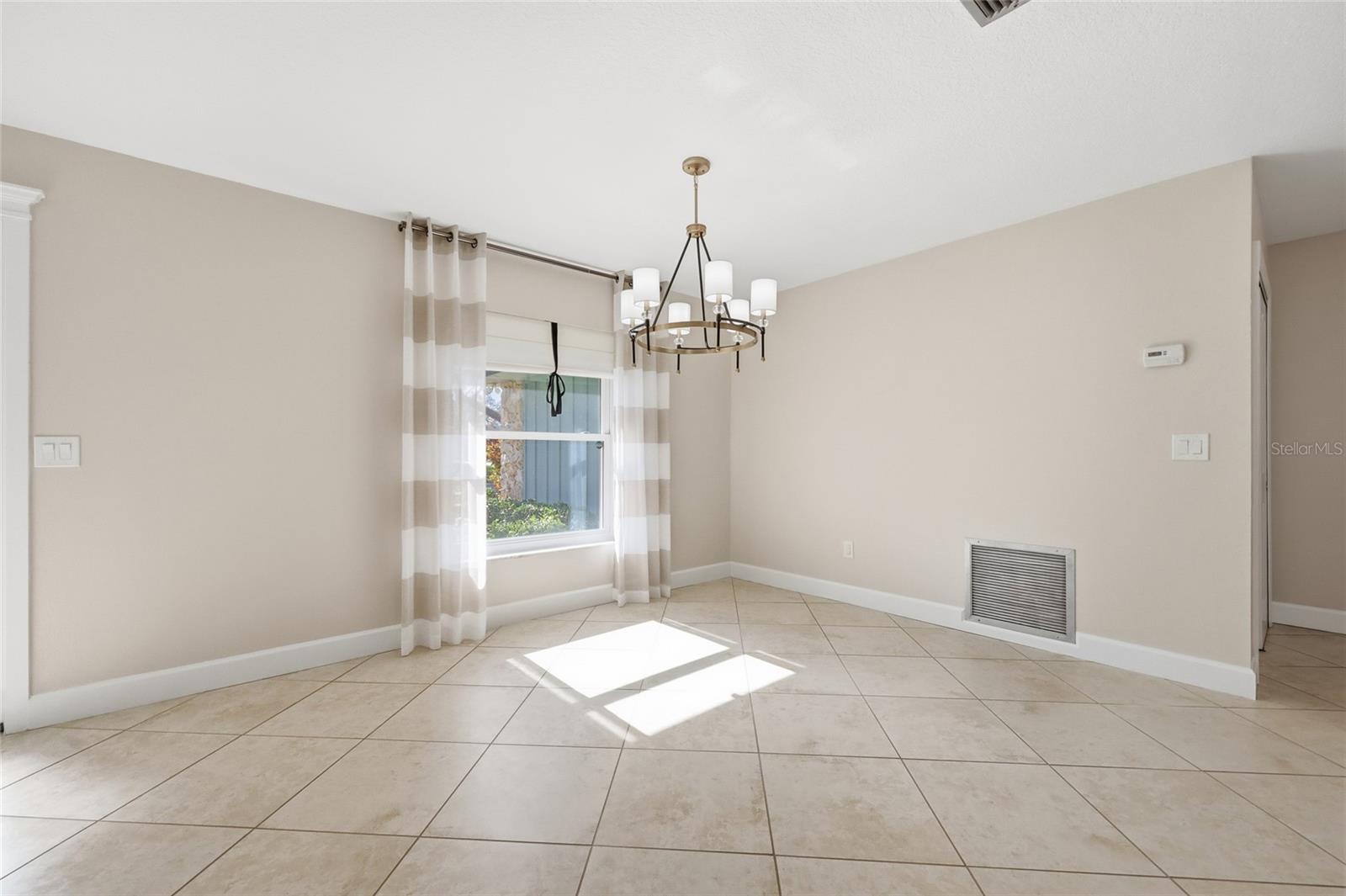 BELLE ISLE PINES - Residential