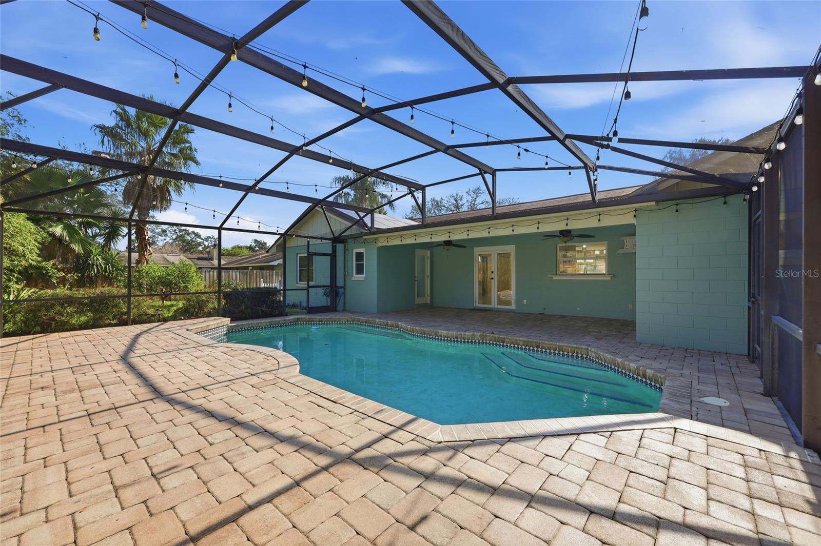 BELLE ISLE PINES - Residential