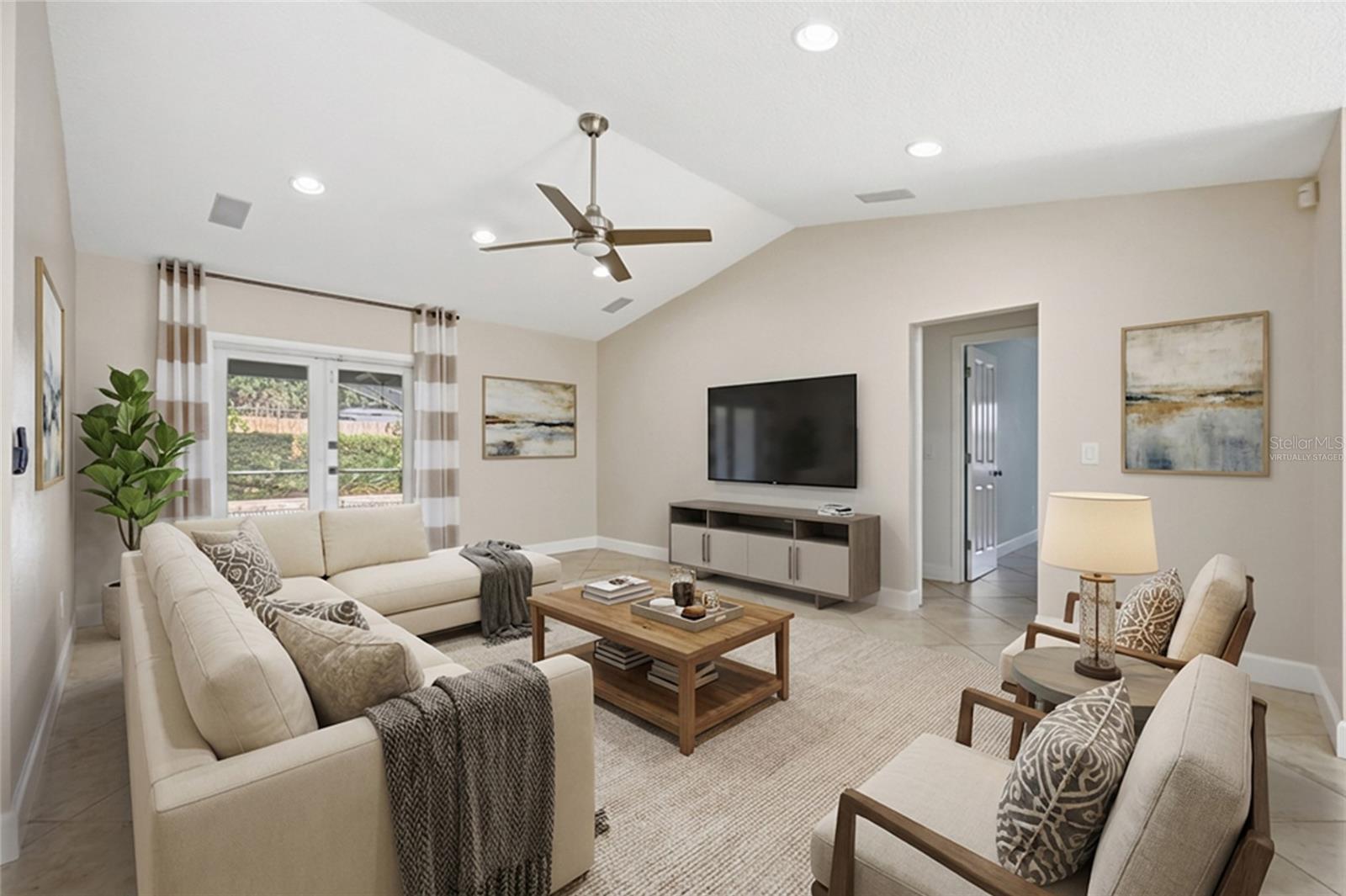 BELLE ISLE PINES - Residential