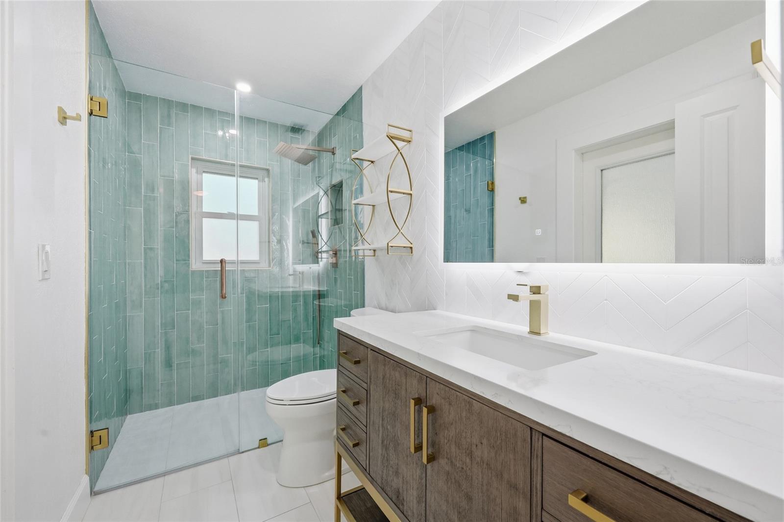 BELLE ISLE PINES - Residential